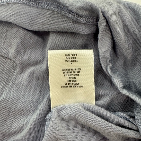 EUC Tracksmith Harrier Tank - Blue Grey - Picture 4 of 5